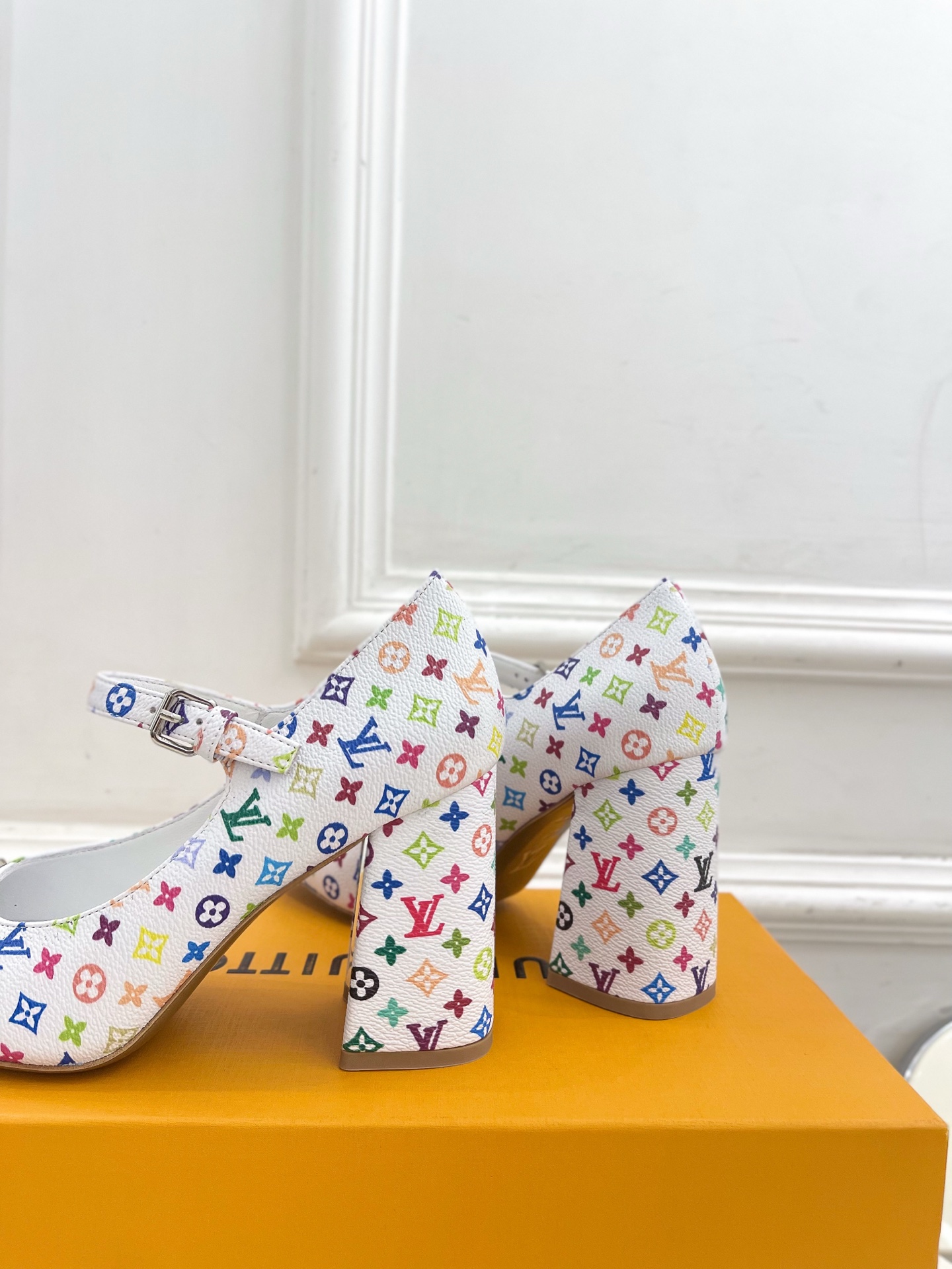 Women's high heels